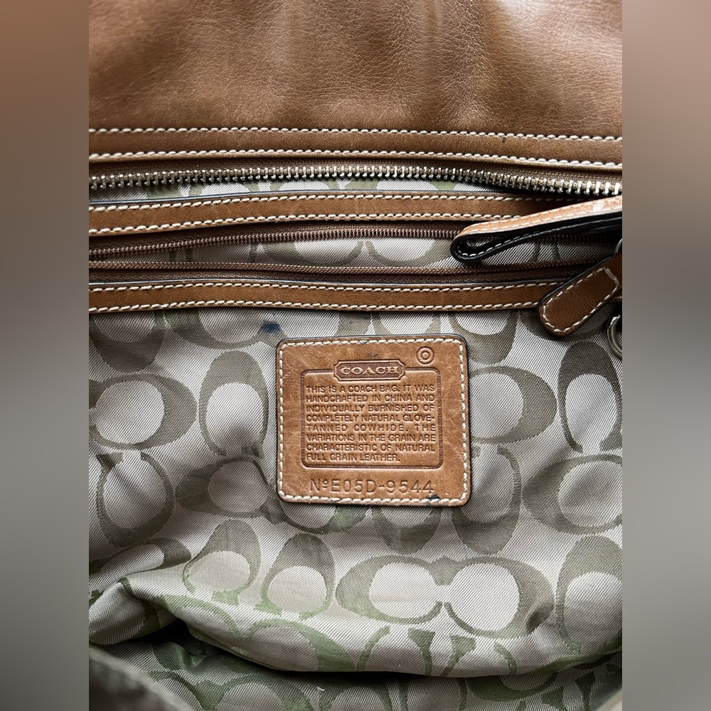 Vintage Coach 9544 Soho Leather Tote - Picture 6 of 11